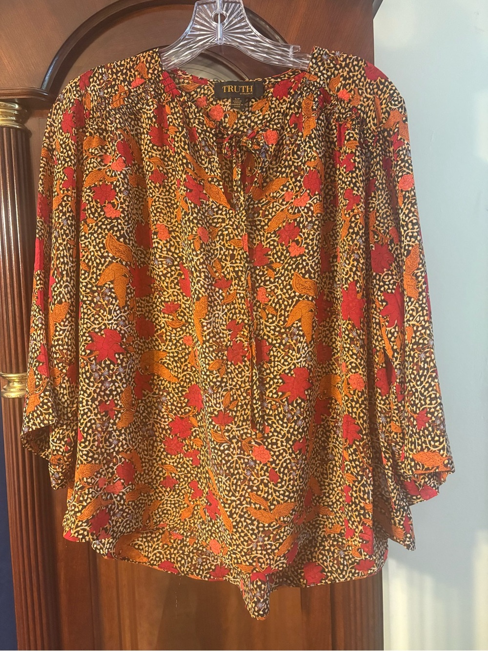 Truth Leaf Print Peasant Blouse in Red and Orange Like New